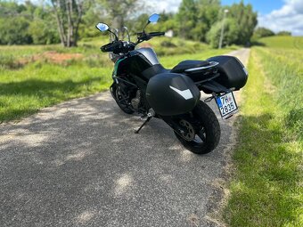 CF MOTO 650 MT - 4