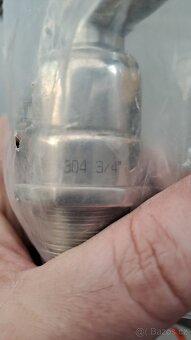 Nerezový koštovací kohout (ventil) 3/4" - 4