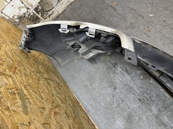 Predni naraznik s maskou Citroen C4 2011 - 4