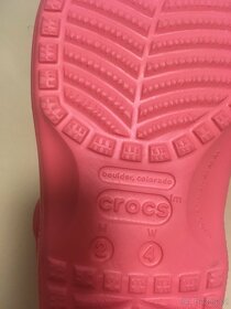 Prodám dívčí boty crocs vel. M2W4. Barva lososová-růžová - 4