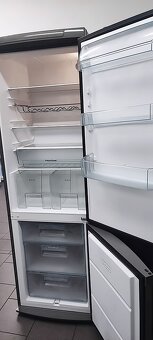 Lednice s mrazákem SAMSUNG - NO FROST, Electrolux - 4