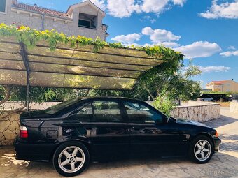 BMW 320iA e36 - 4