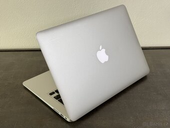 MacBook Air 13" 2017 128GB / 8GB / i5 - DPH - 4