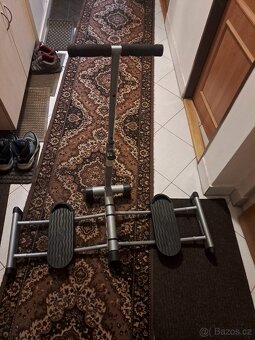 Cvičební stroj Leg Magic – na stehna, hýždě a boky - 4