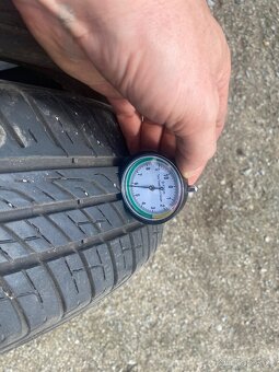 Pneu 165/70 R14 - 4