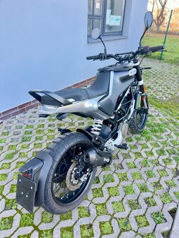 Husqvarna Svartpilen 125 - 4