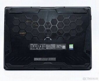 ASUS TUF GAMING A15 – 8jádro Ryzen 7, 16GB RAM, 144Hz - 4