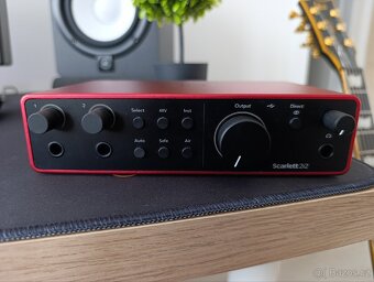 Focusrite Scarlett 2i2 4th Gen Zvuková karta - 4