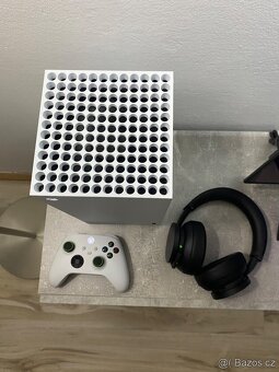 Xbox Series X + Xbox 7.1 Headset - 4