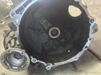 superb 2 převodovka poloosy - 4