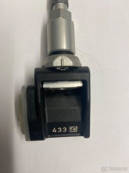 Prodám ventilek TPMS Mercedes A0009052102 - 4