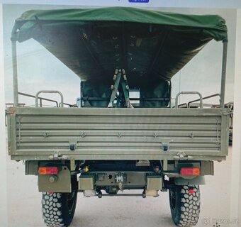 UNIMOG U5000 4x4 - 4