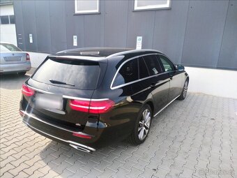 Mercedes-Benz Třídy E 2,0 Avantgarde E 220 d 4MATIC (2018) - 4
