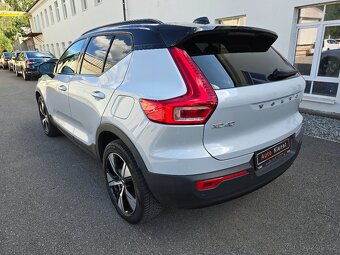 VOLVO XC40 300kW 4x4 TWIN RECHARGE PRO ČR 2022 LED+NAVI -DPH - 4