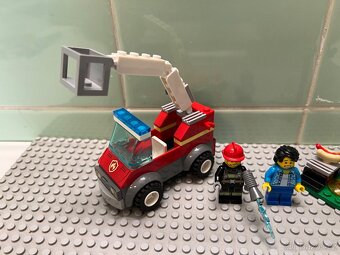 LEGO CITY - Požár při grilování - 60212 - 4