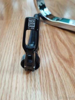 Osa Rock shox maxle 20mm - 4