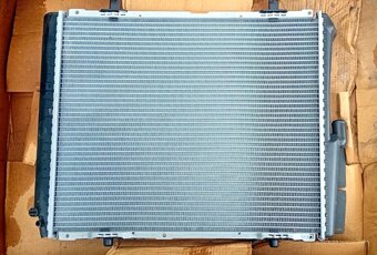 Chladič NISSENS 62582A pro MB W201 - 4