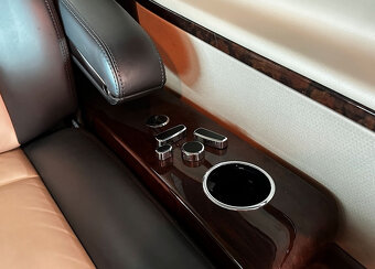 VW Multivan Highline Business - 4