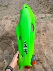 Kawasaki zx9r  zx9-r - 4