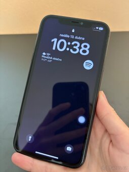 iPhone 11 64GB - 4
