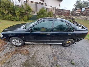 Prodám Volvo S40 r.v. 1999 LEVNĚ na náhradní díly - 4