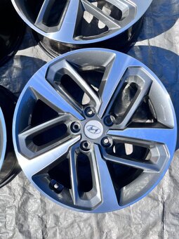 5x114,3 R18 originál alu disky Hyundai + senzory - TOP - 4