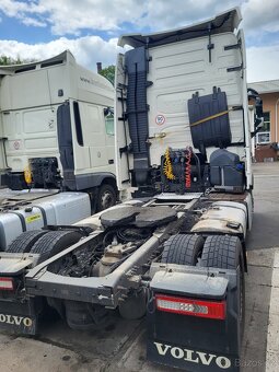 Prodám tahač Volvo FH460 lowdeck r.v 5/2016 najeto 820000Km - 4