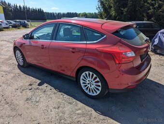 Ford Focus 1.6 16v 92 kw rok 2012 - 4