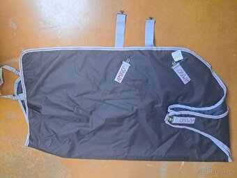 Nepromokavá pracovní deka EXERCISE a deka Walker Amigo,100 g - 4