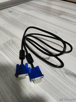 Sada VGA a DVI kabelů - 4