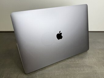 MacBook Pro 16'' 2019 / i7 / 16GB / 512GB SSD / Space Gray - 4