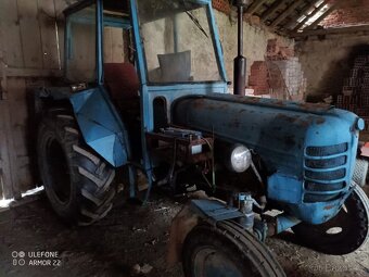 Prodám traktor Zetor 4011.bez tp. - 4
