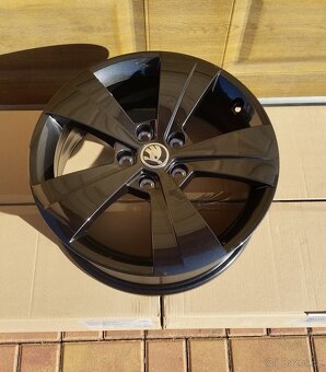 ALU kola ŠKODA Superb / VW Passat 5x112 R17 NOVÉ - 4