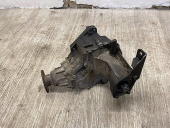 HYUNDAI SANTE FE I 2.4 107KW 4x4 00-06 - PŘEDNÍ ROZVODOVKA - 4