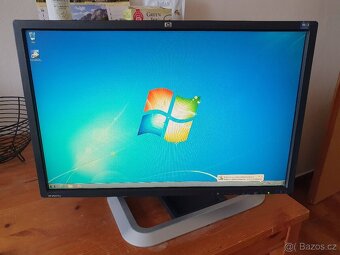 2x HP LP2275w (22palců) - 4