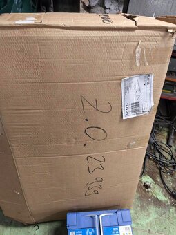 Koupelnová skříň a umyvadlo - 4