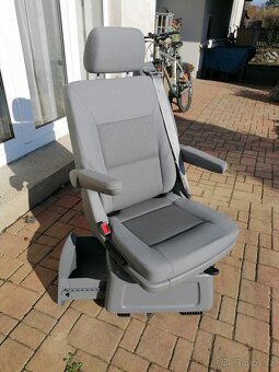 Sedačka VW Multivan T5,T6 - 4