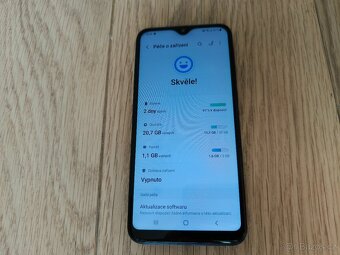 Samsung Galaxy A20e-5.8"HD+/3GB/32GB/NFC/Dual SIM+SD trislo - 4