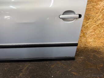LEVÉ PŘEDNÍ DVEŘE VW PASSAT B5 - STŘÍBRNÉ - 4