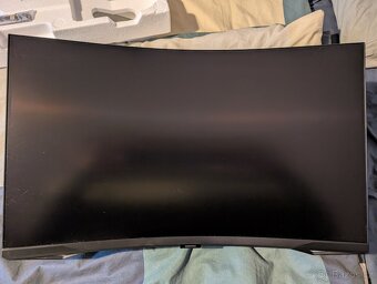 Samsung Odyssey G7 Neo - 32" 4K 165Hz HDR - 11000 Kč - Prah - 4