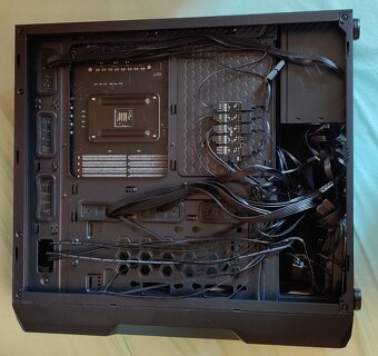 PC 5600x , Rx 6800 , 16gb ram , 1T SSD M2 - 4