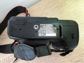 Canon EOS 5D Mark II - 4