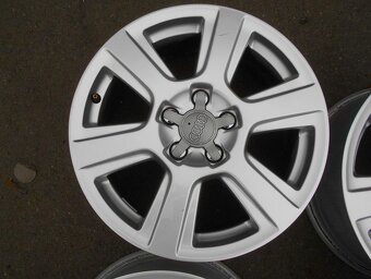 Alu disky originál Audi 17", 5x112, ET 33, šíře 7J - 4