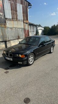 BMW 328ia e36 sedan - 4