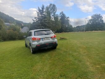 Mitsubishi ASX - 4