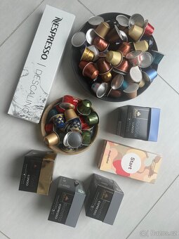 Kávovar Nespresso De’Longhi Gran Lattissima včetně kapslí a - 4