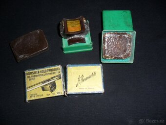 ladičky, mikrofon, kalafuny, struny, taška na LP - 4