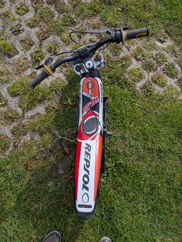 REZERV: OSET 12.5 Racing Repsol – dětská elektrická motorka - 4