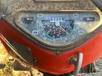 Zetor 2511 původní, odpružená náprava, plná závaží - 4