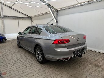 Volkswagen Passat sedan 2.0 TSi,206 kW,4x4,DSG,R-Line,73TKM - 4